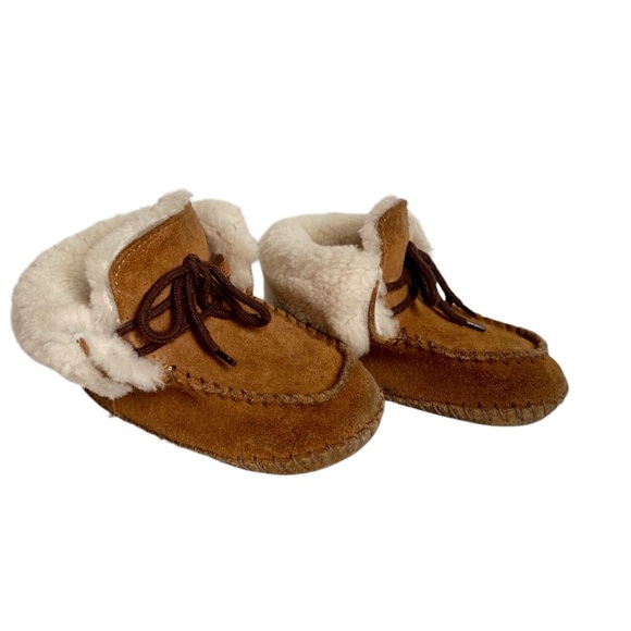 Ugg Australia Dakota toddler slippers - Picture 2 of 5